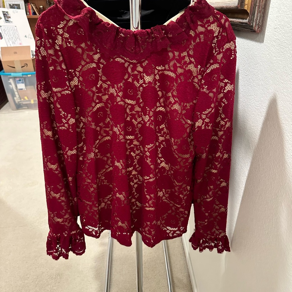 Bridget Brianna Lace Top